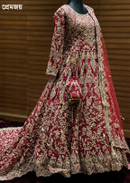 🔥 Flat 70% – 80% OFF - Luxury Tail Cut Bridal Gown | D46