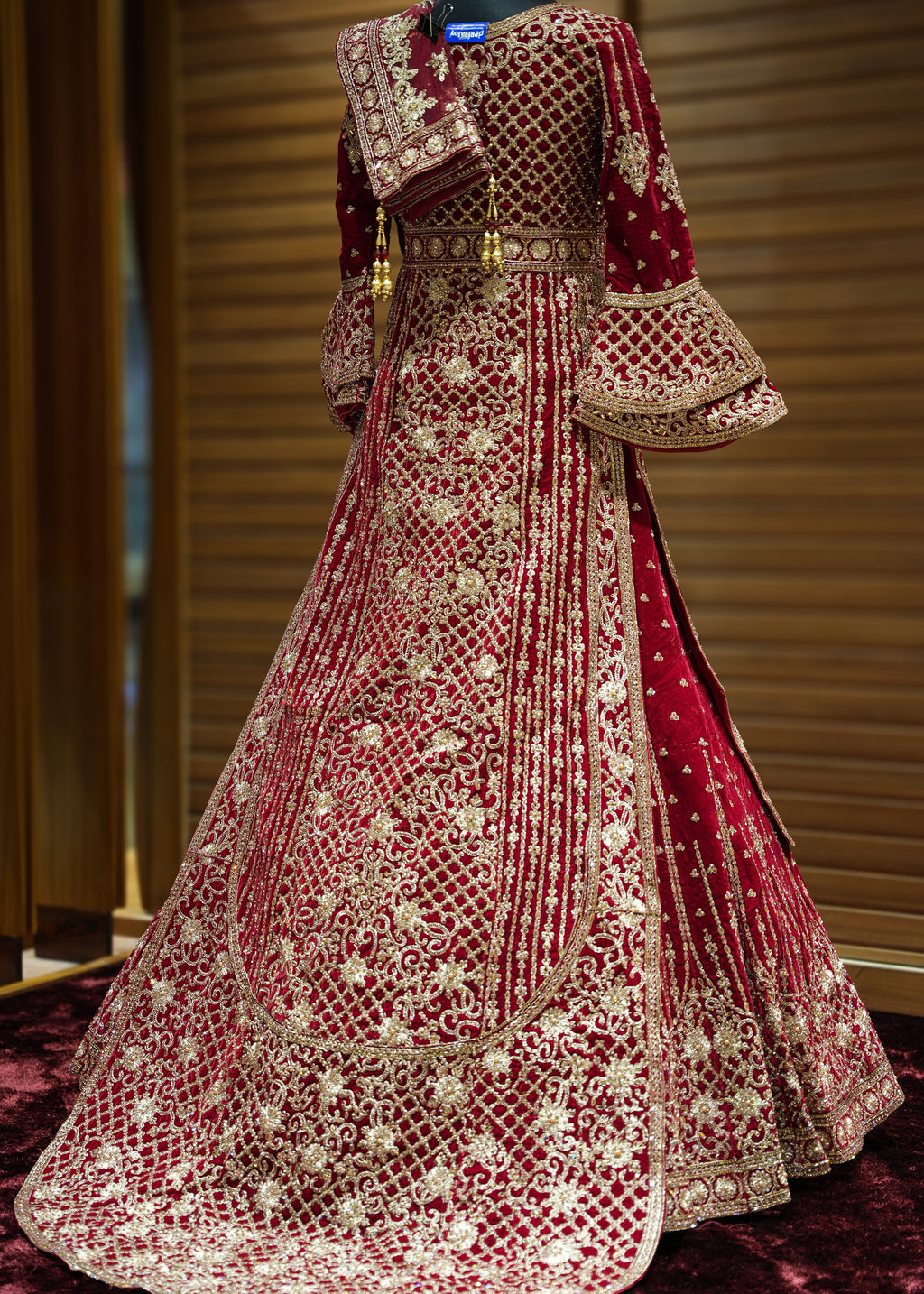 🔥 Flat 70% – 80% OFF - Luxury Tail Cut Bridal Sharara | D51