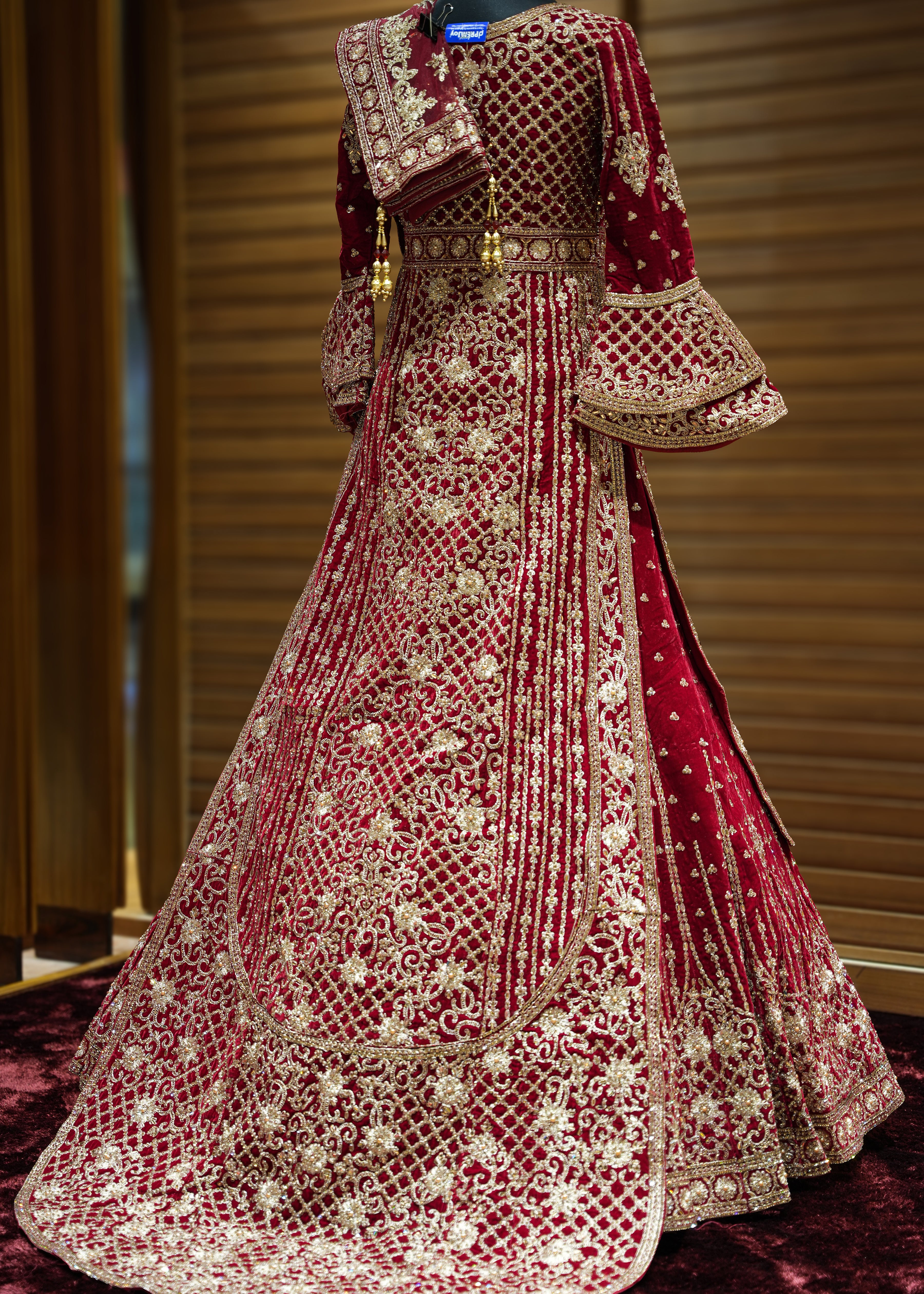 🔥 Flat 70% – 80% OFF - Luxury Tail Cut Bridal Sharara | D51