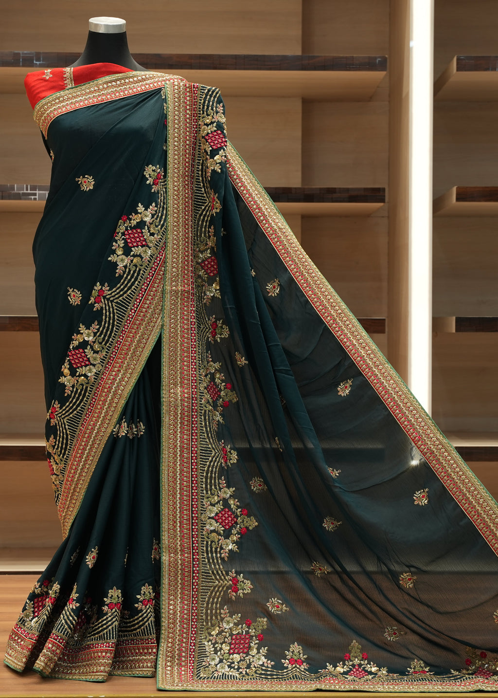 🔥 Flat 70% – 80% Discount - Designer Party Wear Saree | D68