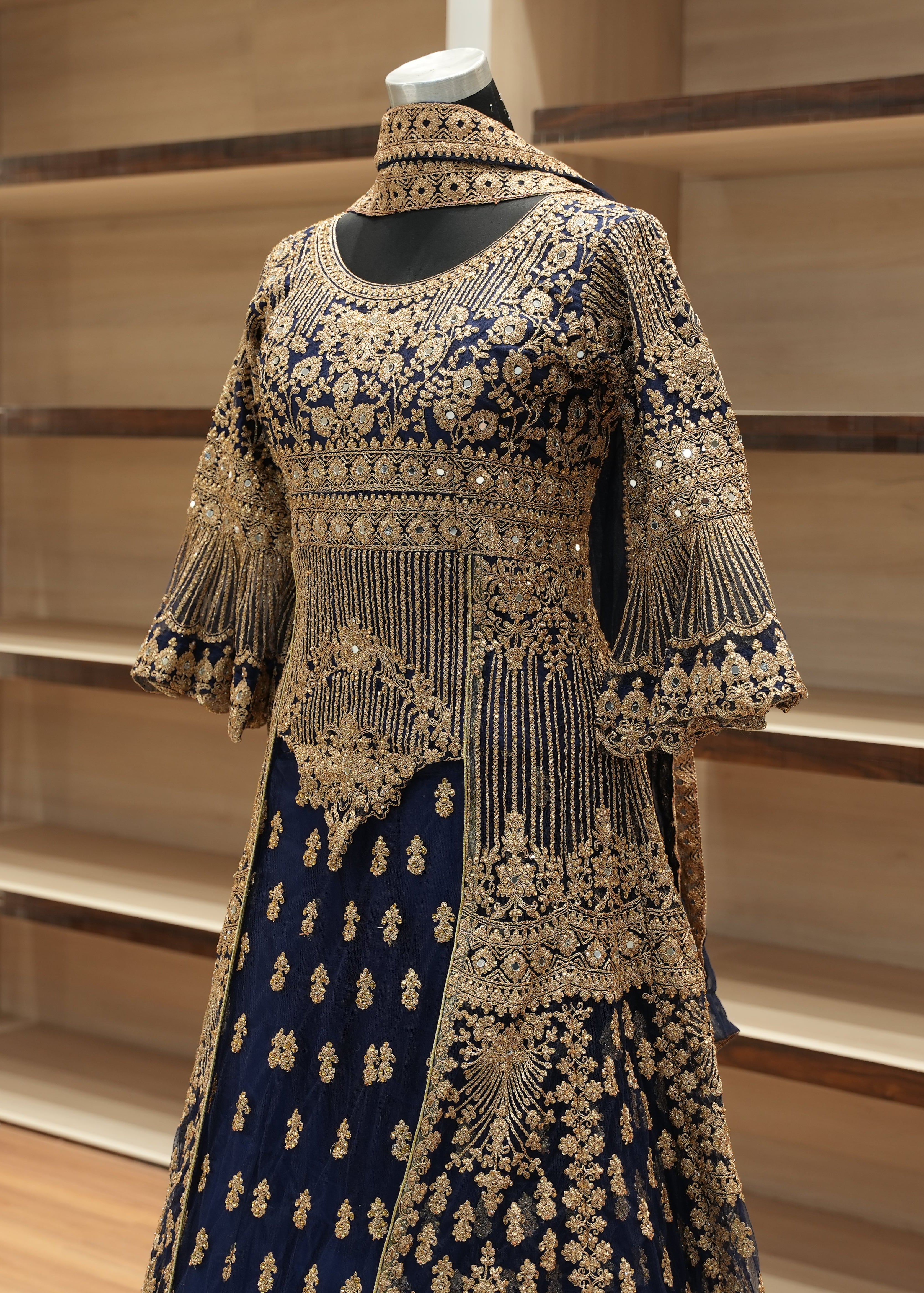 🔥 Flat 70% – 80% OFF - Gorgeous Tail Cut Party Dress | D72