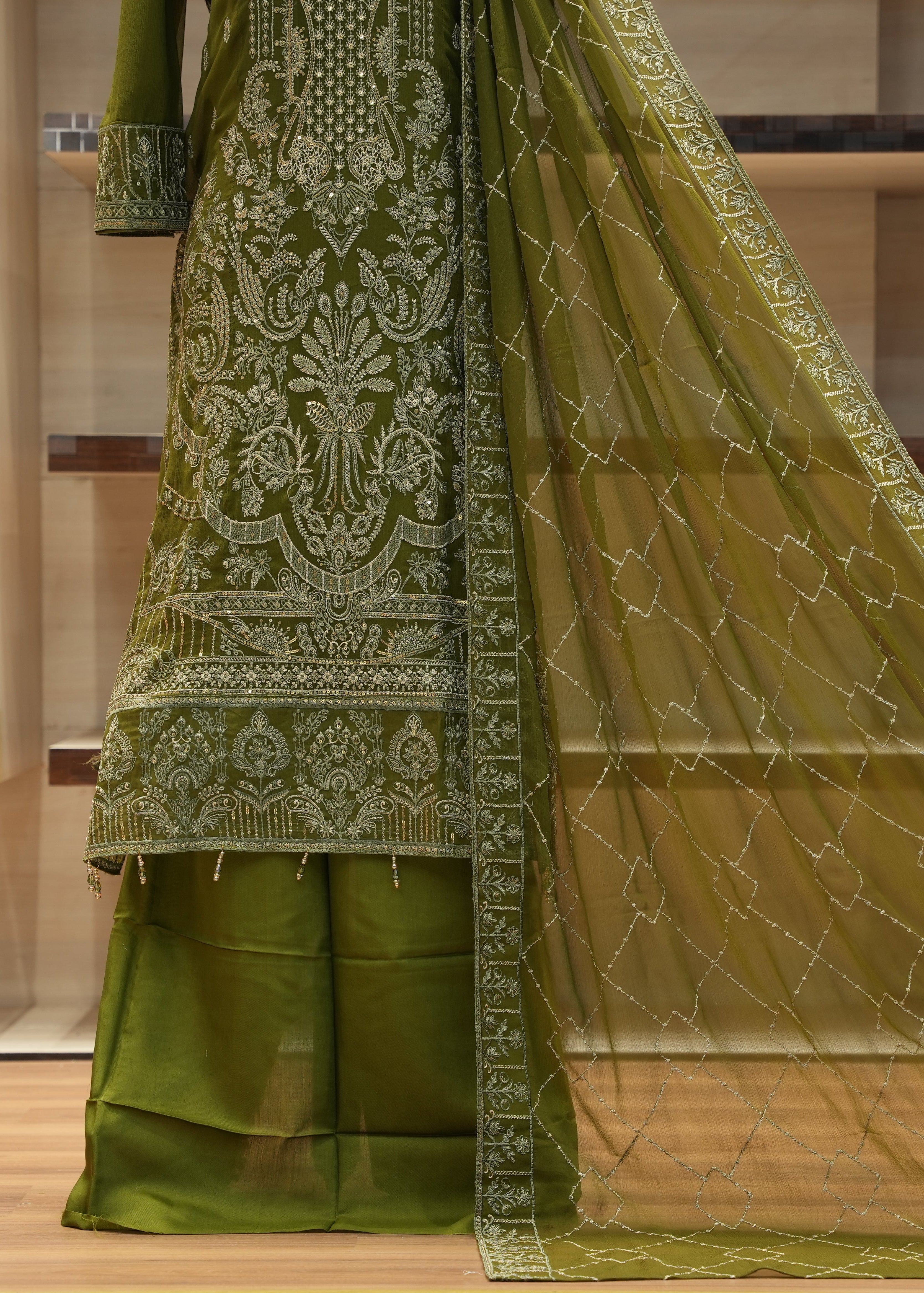 🔥 Discounts & Offers - Unstitched Three Piece Set | D103