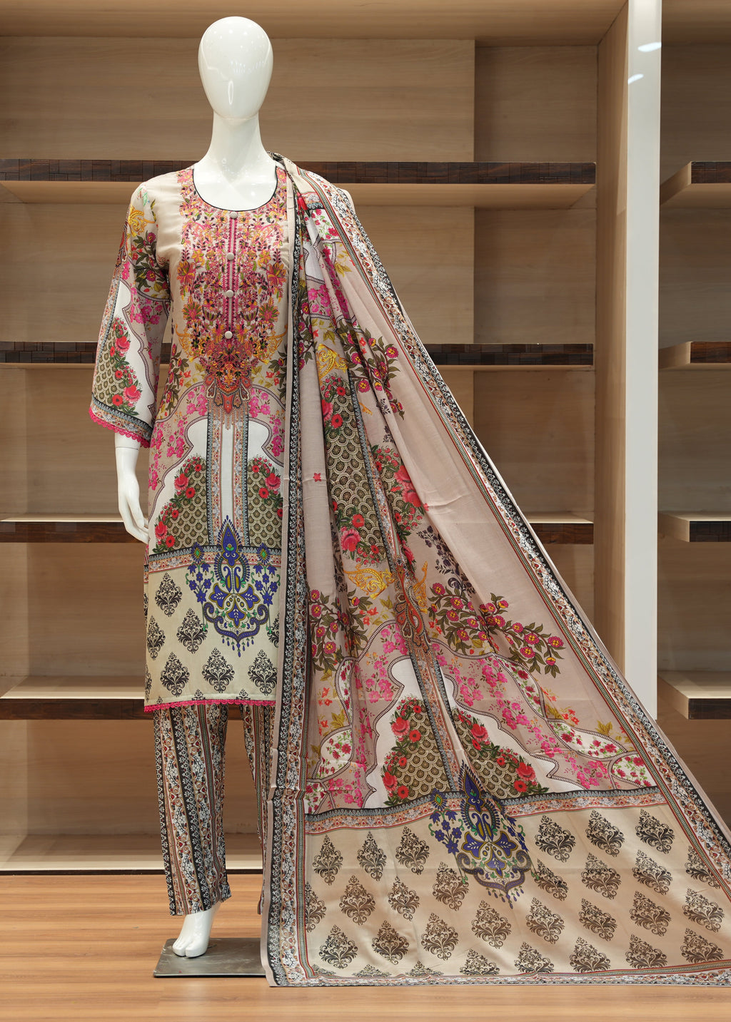 Readymade Three Piece Set – D123