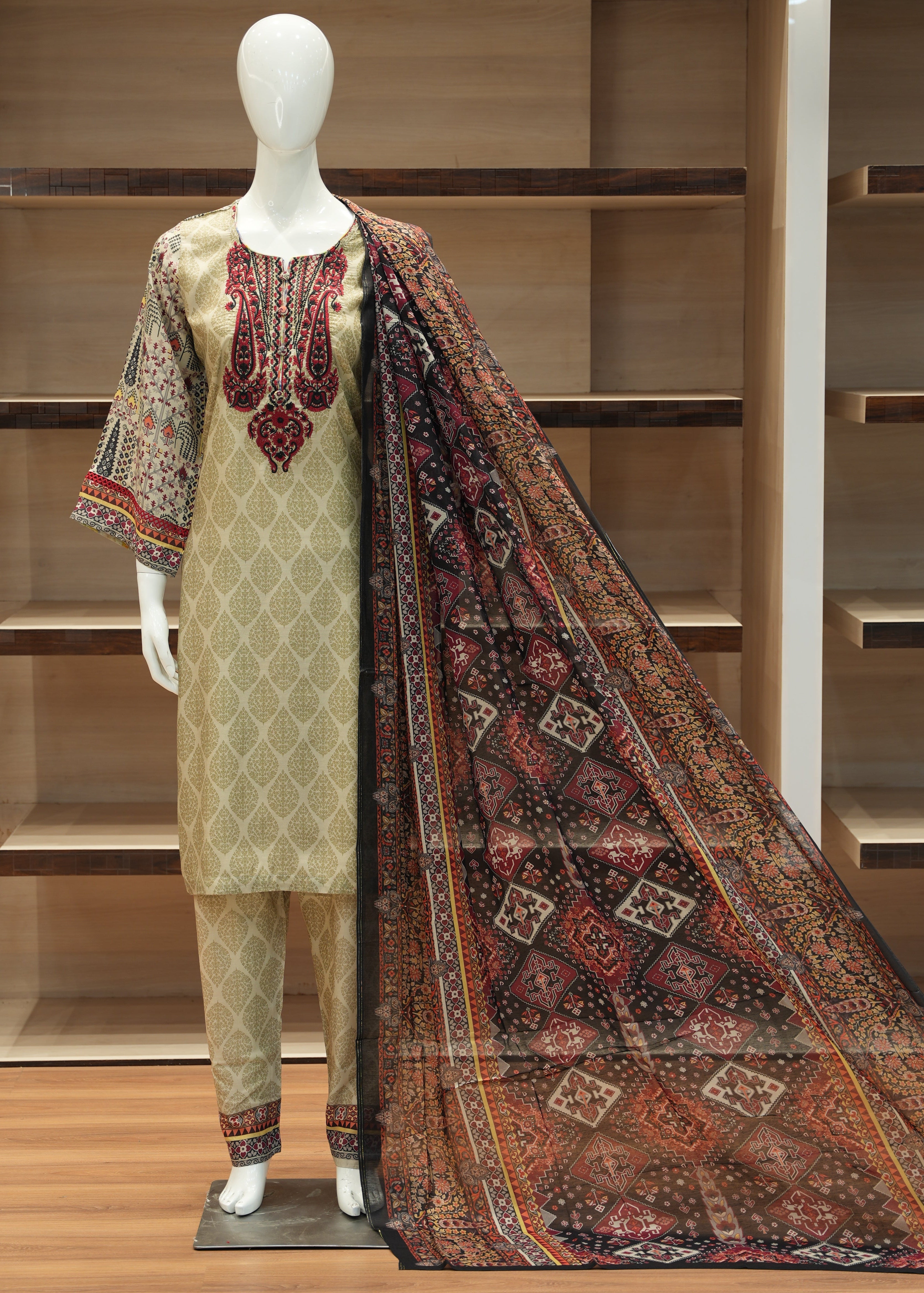 Readymade Three Piece Set – D126